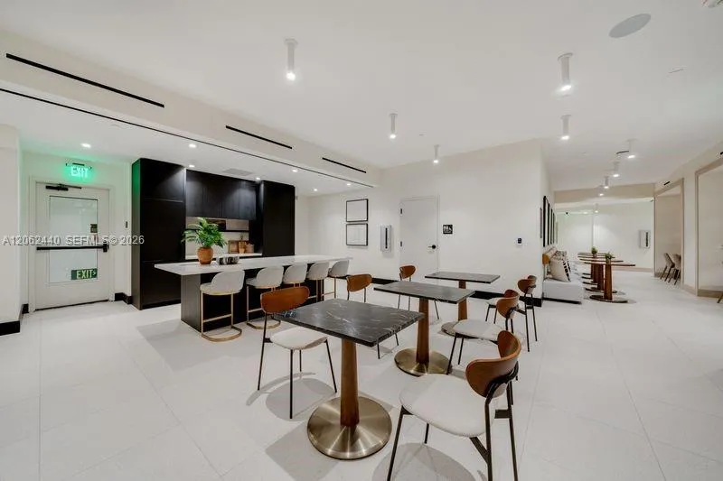 225 Miami Ave #1801 Miami, FL 33128