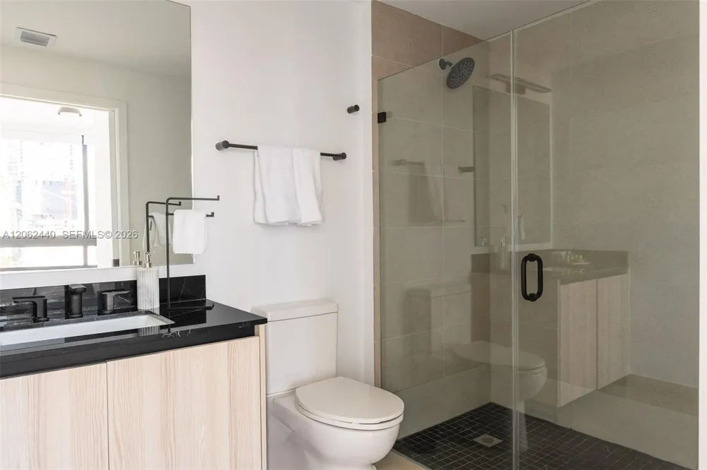 225 Miami Ave #1801 Miami, FL 33128