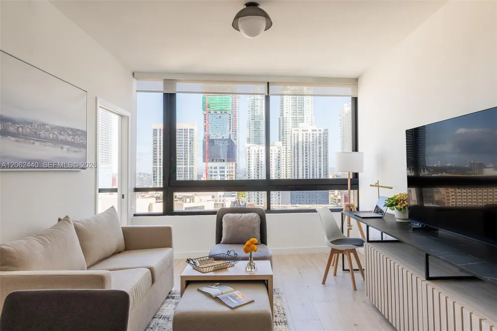 225 Miami Ave #1801 Miami, FL 33128