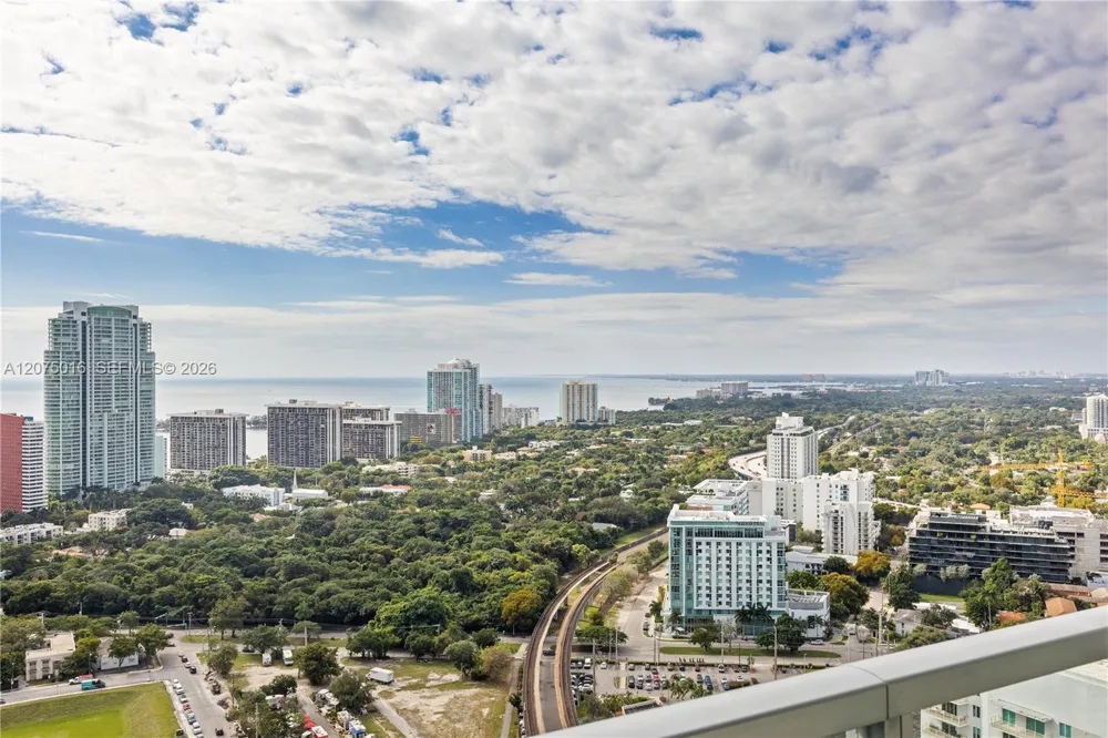 79 SW 12th St #3704 Miami, FL 33130
