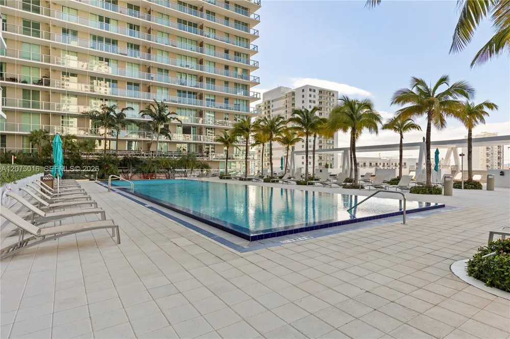 79 SW 12th St #3704 Miami, FL 33130