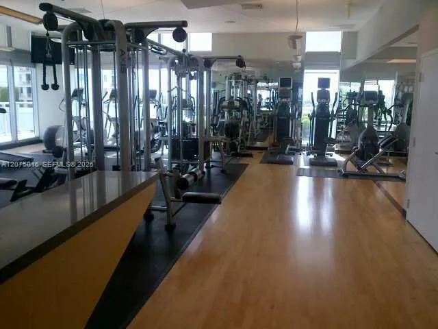 79 SW 12th St #3704 Miami, FL 33130