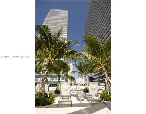 79 SW 12th St #3704 Miami, FL 33130