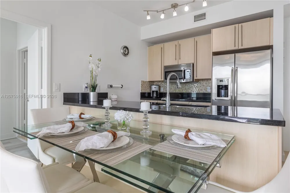 79 SW 12th St #3704 Miami, FL 33130