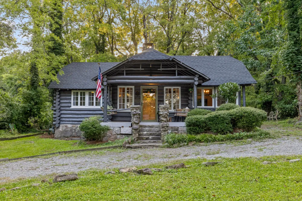 1208 Cinderella Road Lookout Mountain, GA 30750