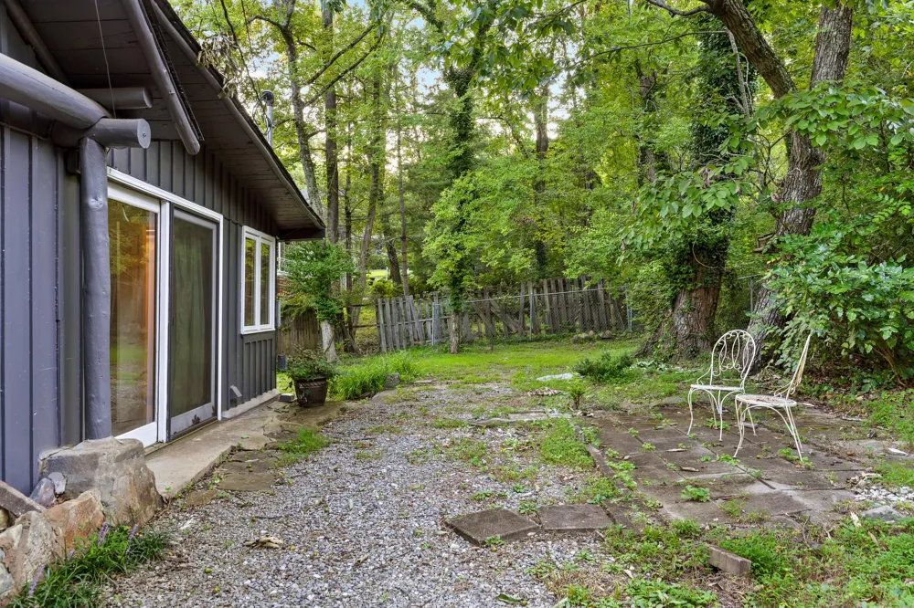 1208 Cinderella Road Lookout Mountain, GA 30750