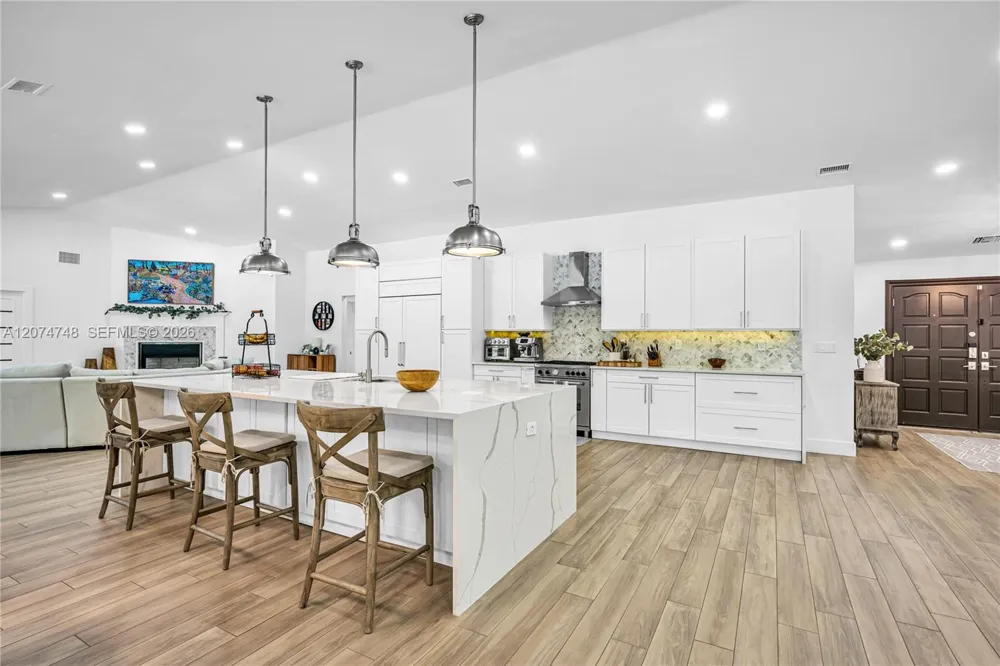8440 SW 182nd Ter Palmetto Bay, FL 33157