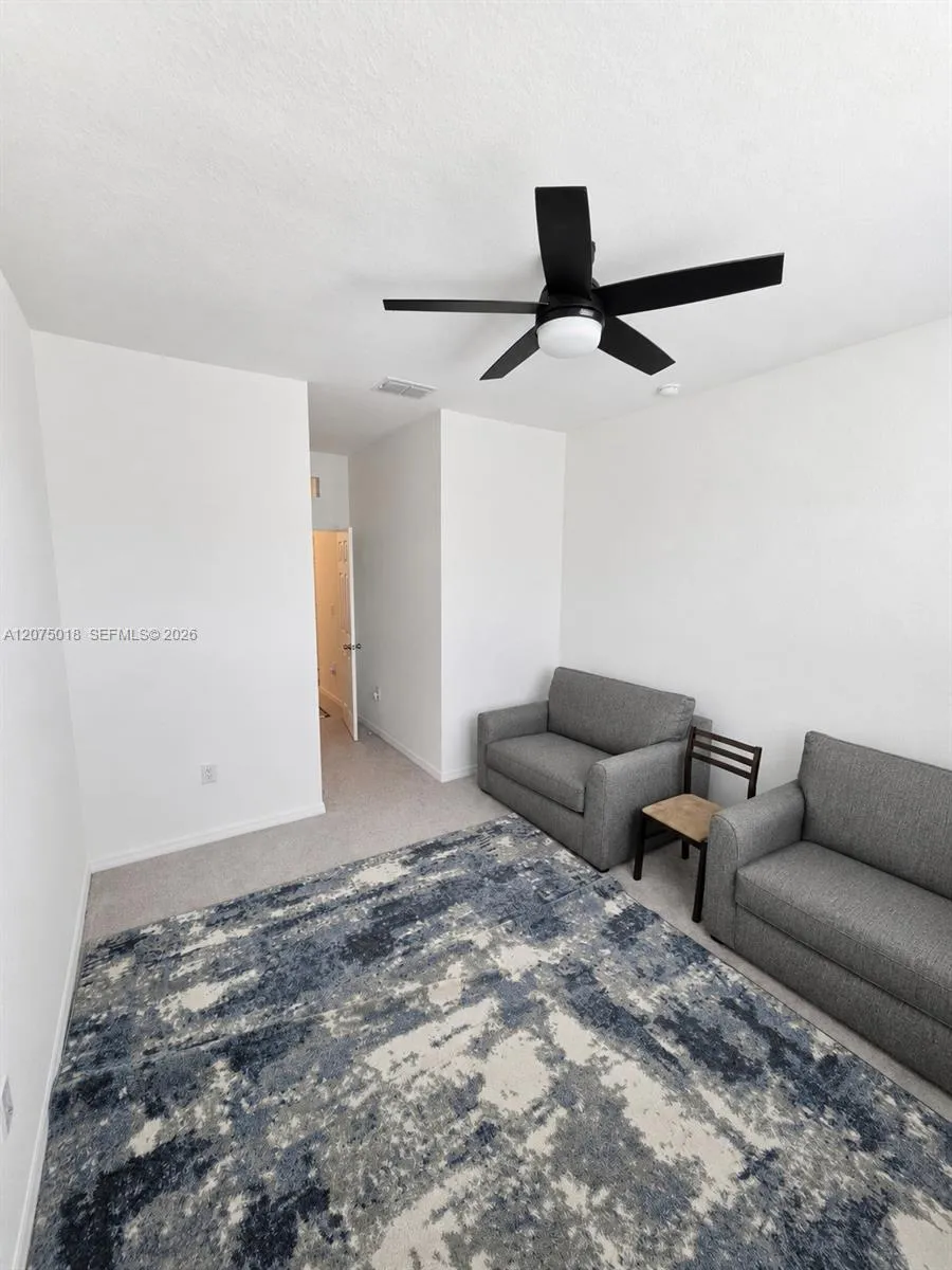2884 Citrus St Naples, FL 34120