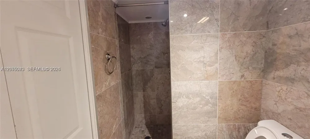1865 S Ocean Dr #2D Hallandale Beach, FL 33009