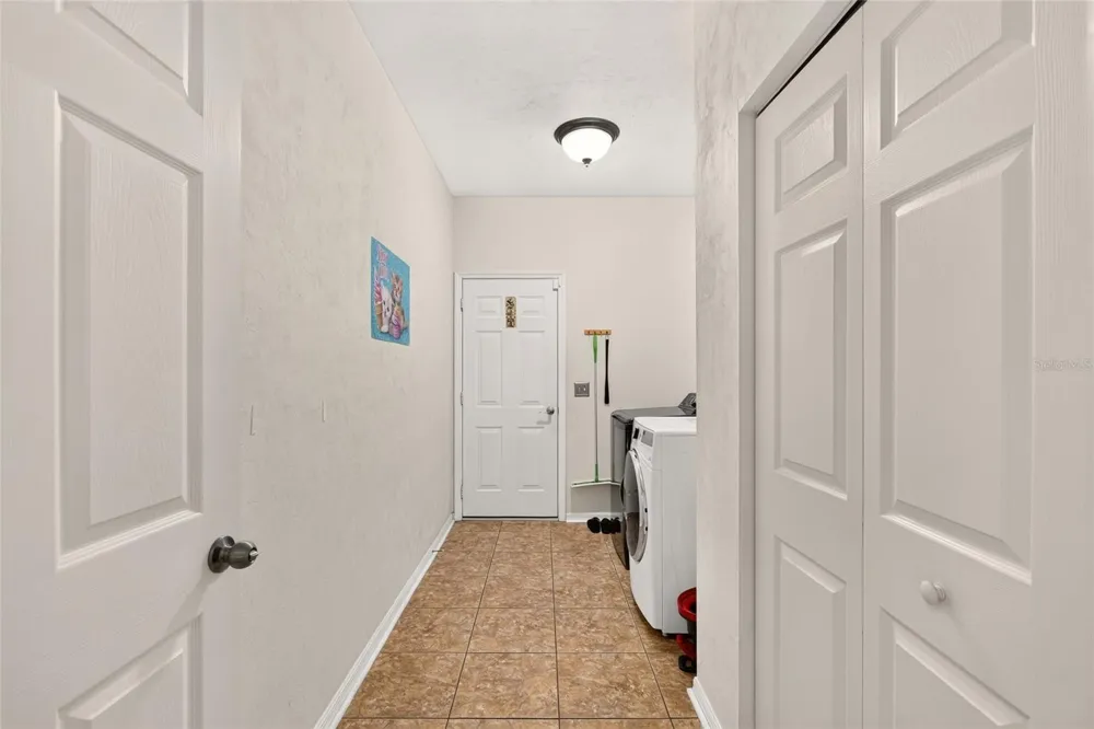 8391 SW 75TH ROAD Gainesville, FL 32608