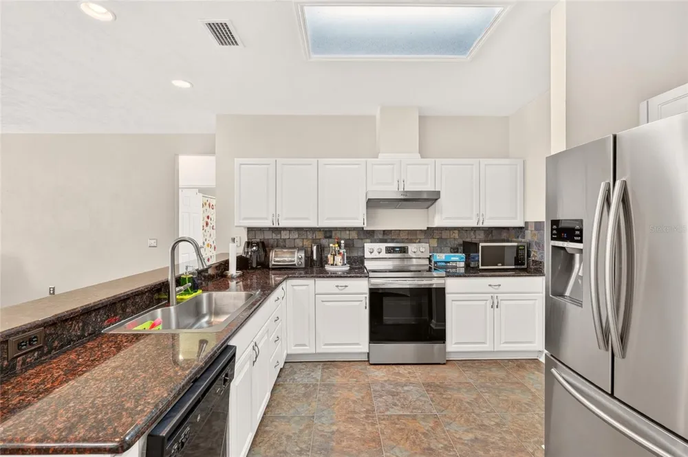 8391 SW 75TH ROAD Gainesville, FL 32608