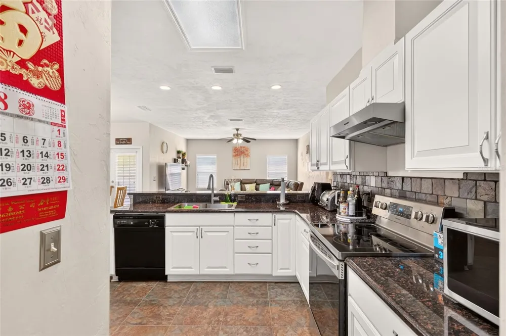 8391 SW 75TH ROAD Gainesville, FL 32608