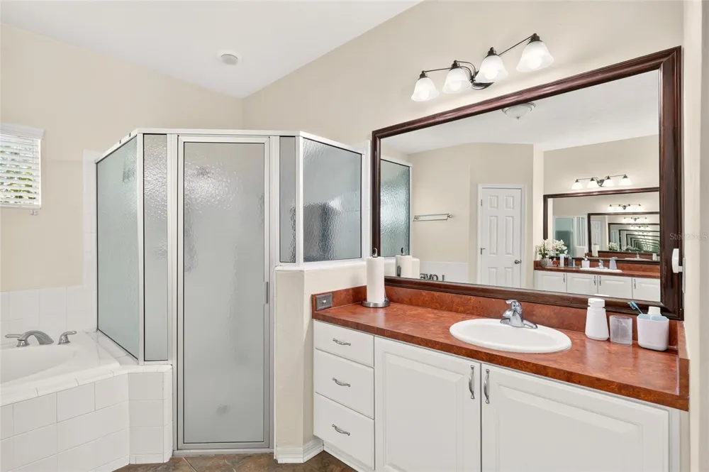 8391 SW 75TH ROAD Gainesville, FL 32608