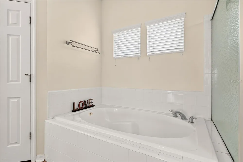 8391 SW 75TH ROAD Gainesville, FL 32608