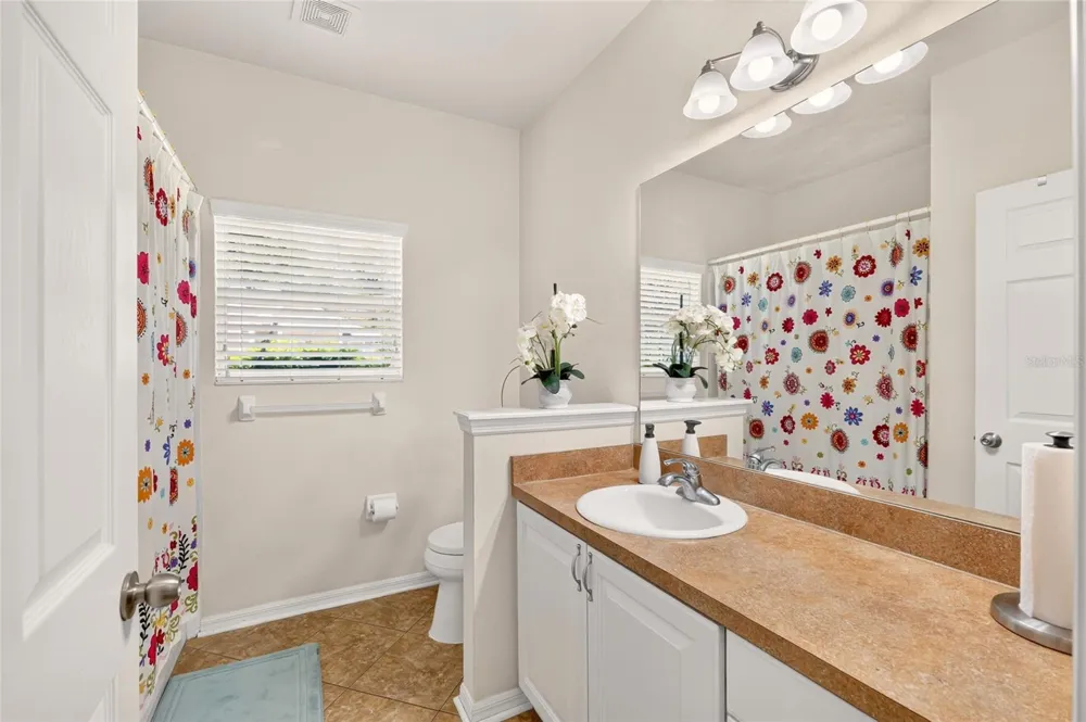 8391 SW 75TH ROAD Gainesville, FL 32608