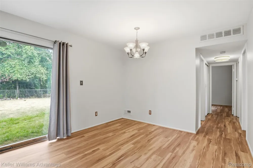23645 Ripple Creek Novi City, MI 48375