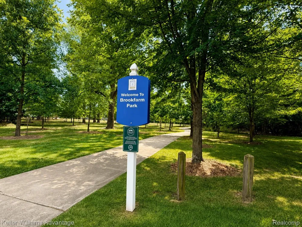 23645 Ripple Creek Novi City, MI 48375