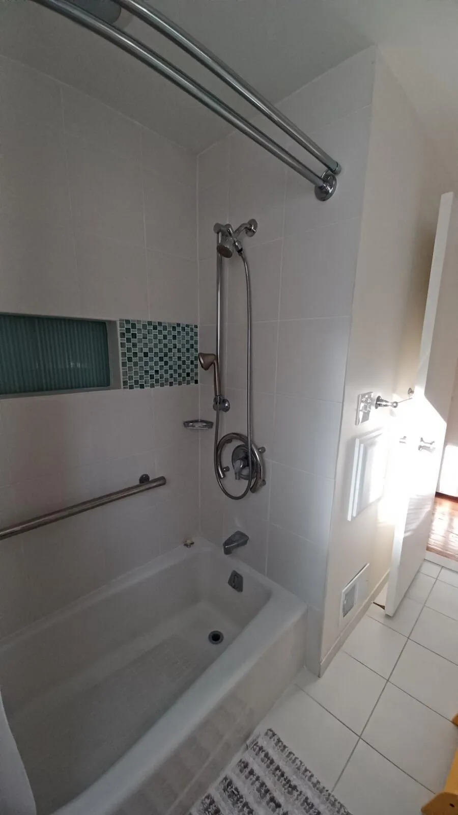 612 Leona Drive Ann Arbor City, MI 48103