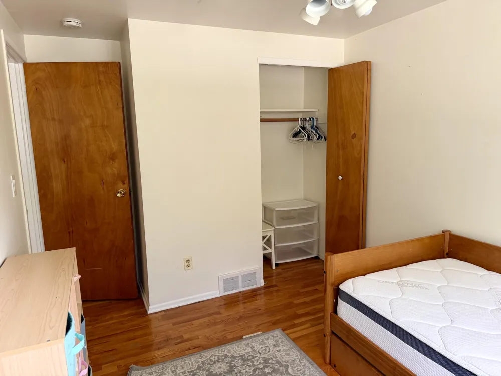 612 Leona Drive Ann Arbor City, MI 48103