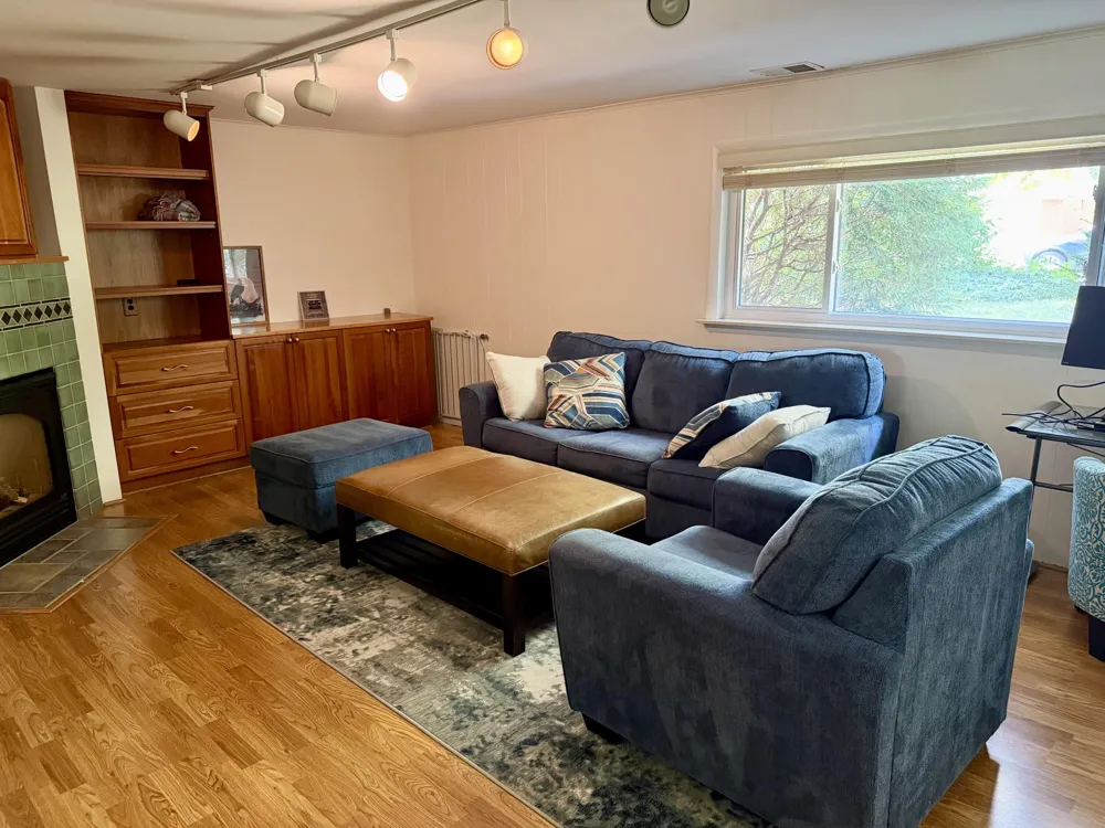 612 Leona Drive Ann Arbor City, MI 48103