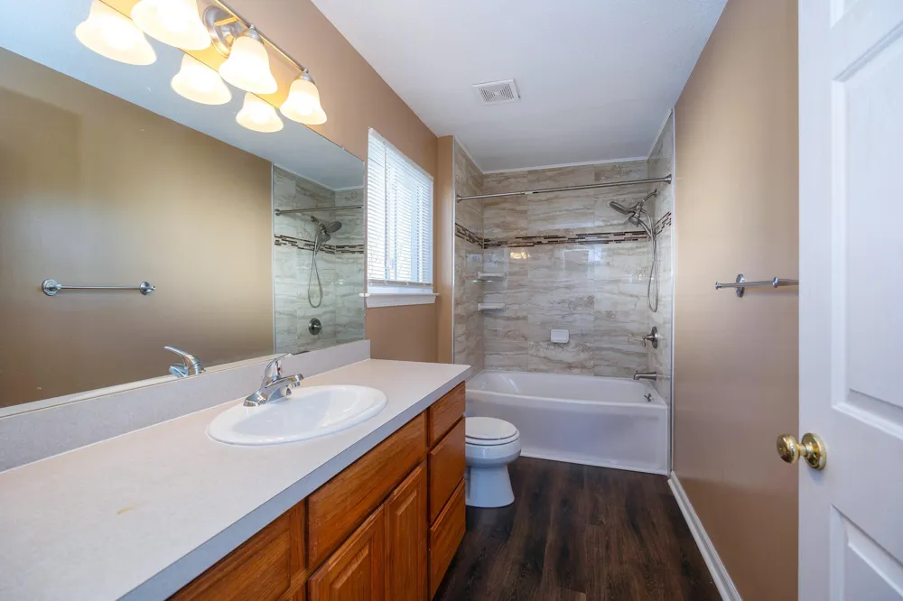 7798 Greene Farm Drive Ypsilanti Charter Township, MI 48197
