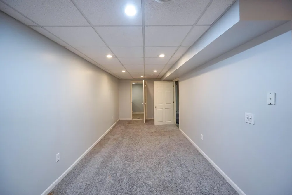7798 Greene Farm Drive Ypsilanti Charter Township, MI 48197