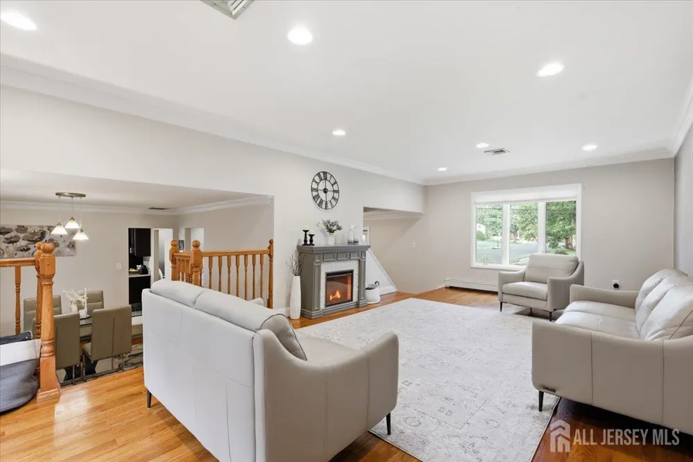 7 Conerly Road Franklin, NJ 08873
