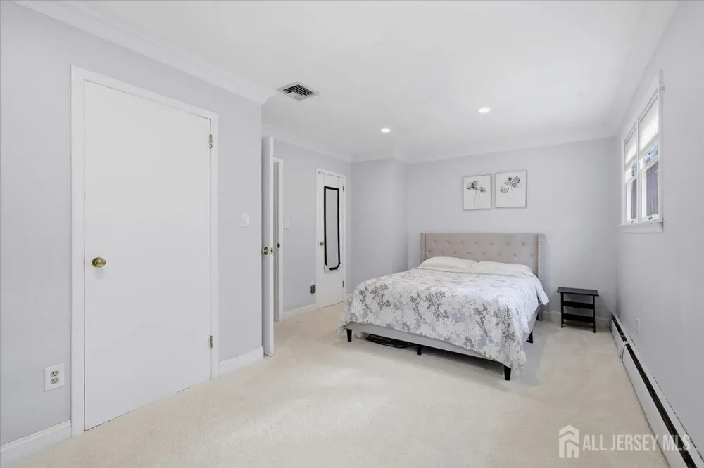 7 Conerly Road Franklin, NJ 08873