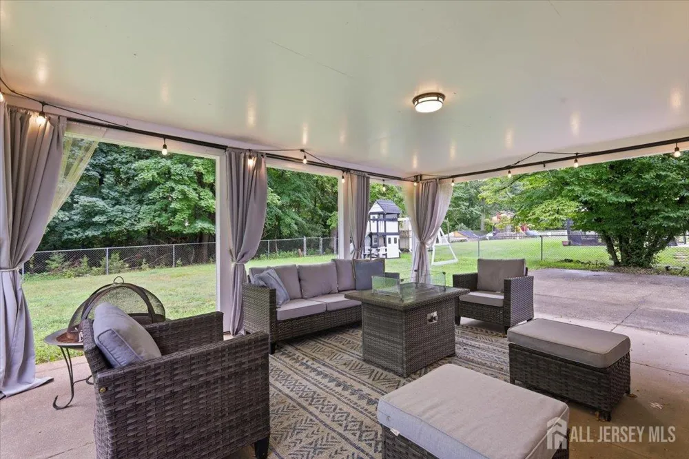 7 Conerly Road Franklin, NJ 08873