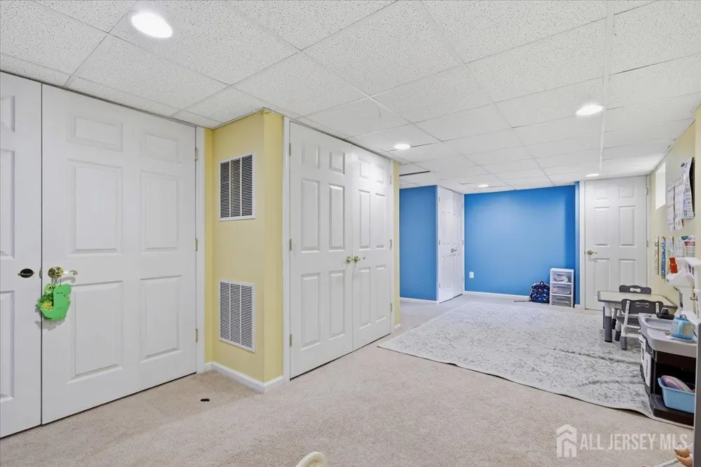 7 Conerly Road Franklin, NJ 08873