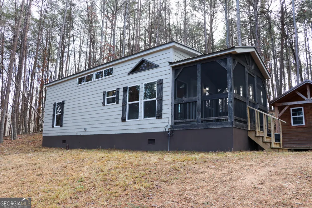 1217 Henderson CIR Lyerly, GA 30730
