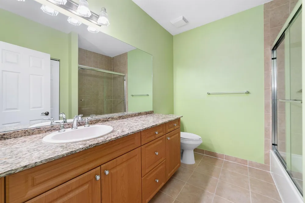 128 W Prive Circle Delray Beach, FL 33445