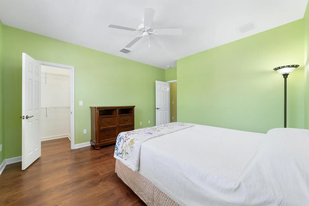 128 W Prive Circle Delray Beach, FL 33445