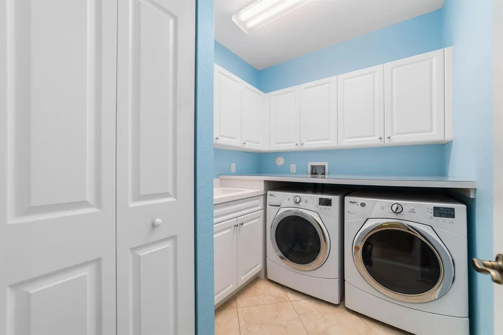 128 W Prive Circle Delray Beach, FL 33445