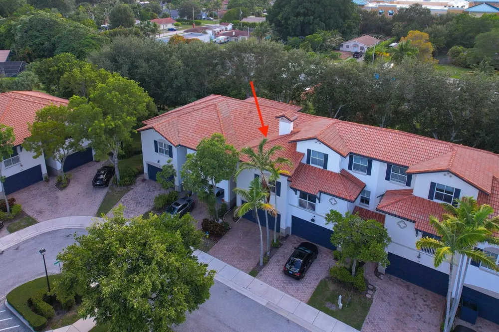 128 W Prive Circle Delray Beach, FL 33445