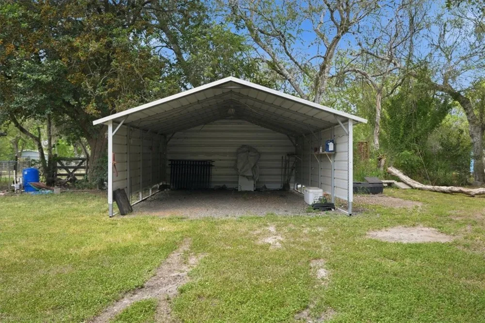 124 Lakepark Circle Mathis, TX 78368