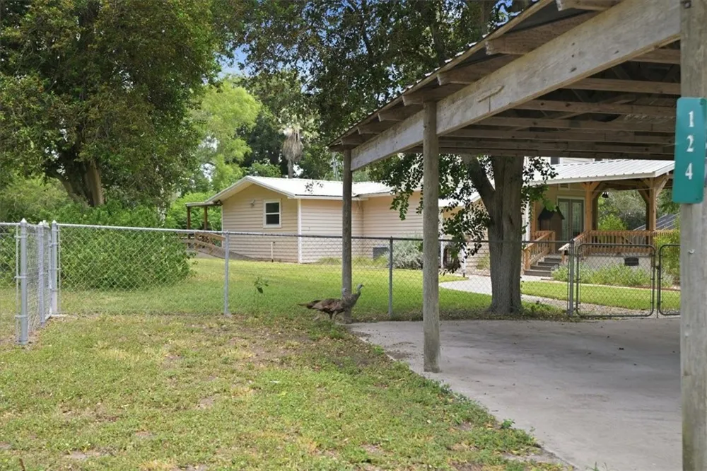 124 Lakepark Circle Mathis, TX 78368