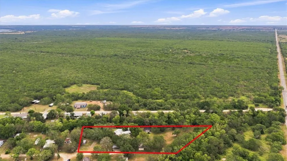124 Lakepark Circle Mathis, TX 78368