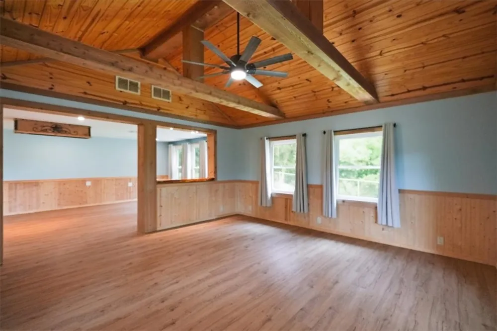 124 Lakepark Circle Mathis, TX 78368