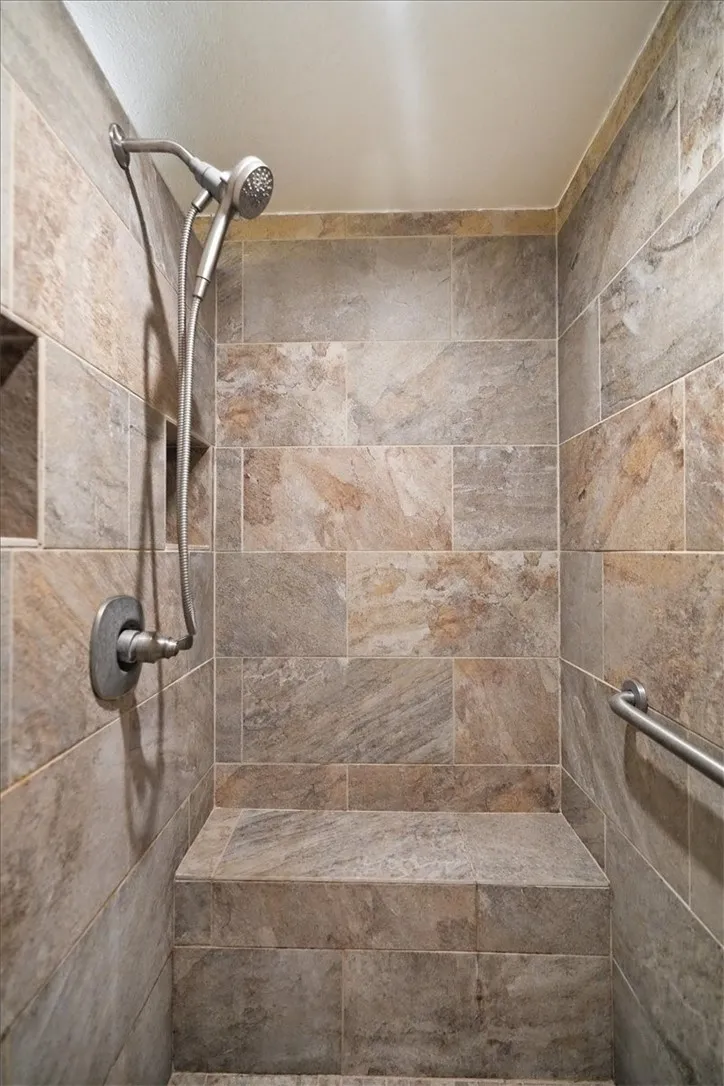 124 Lakepark Circle Mathis, TX 78368