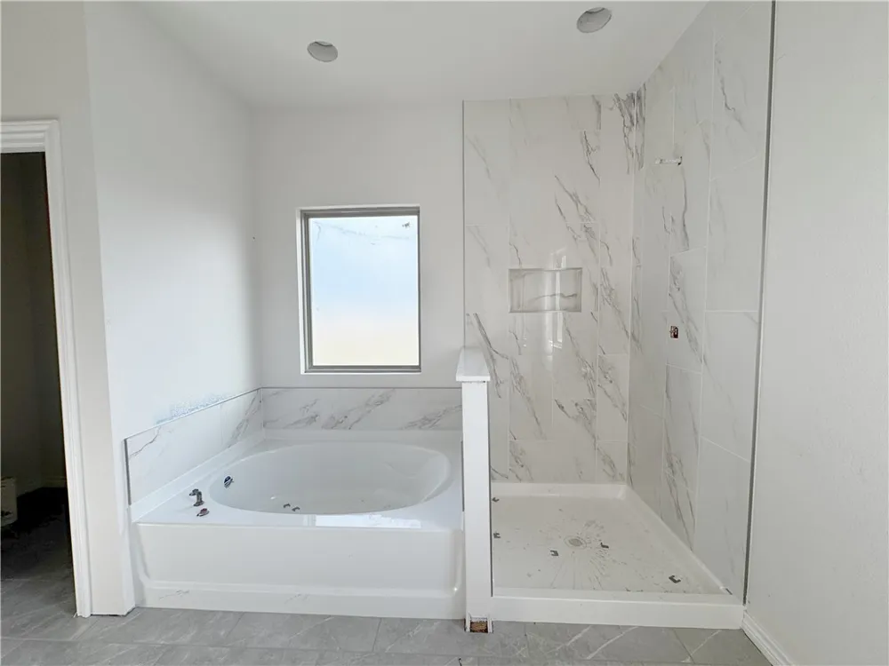 2746 Lady Andrea Corpus Christi, TX 78415