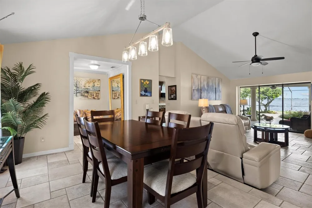 926 VAN DRIVE Auburndale, FL 33823