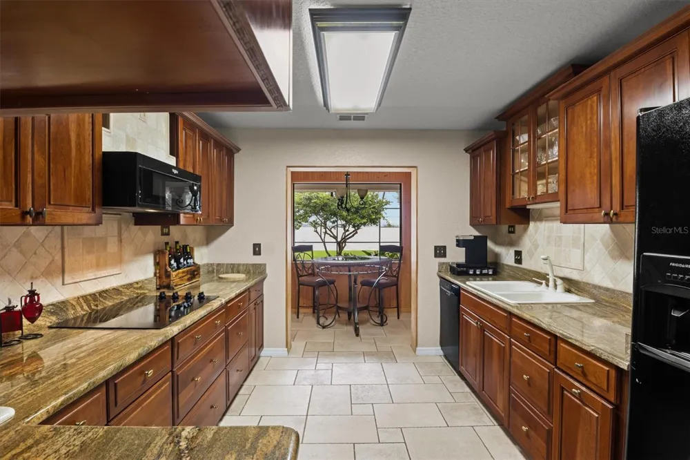 926 VAN DRIVE Auburndale, FL 33823