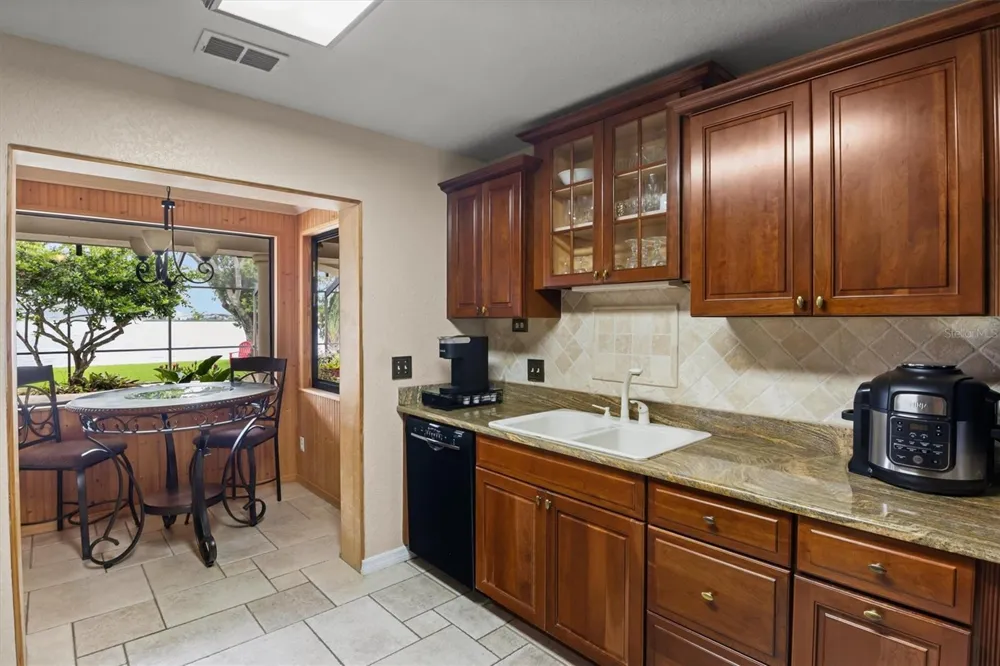 926 VAN DRIVE Auburndale, FL 33823