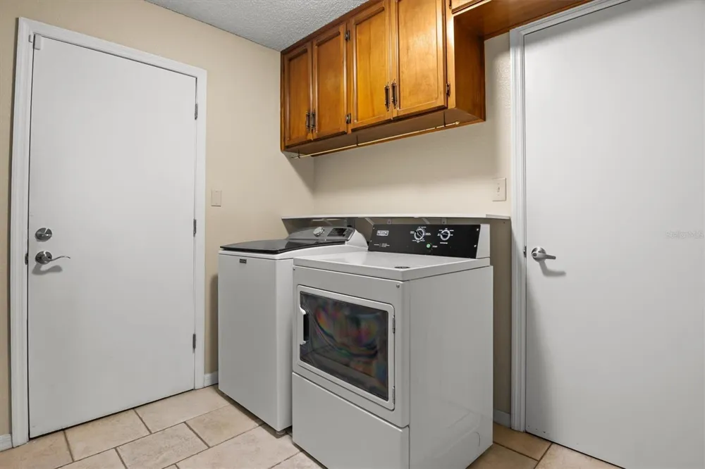926 VAN DRIVE Auburndale, FL 33823