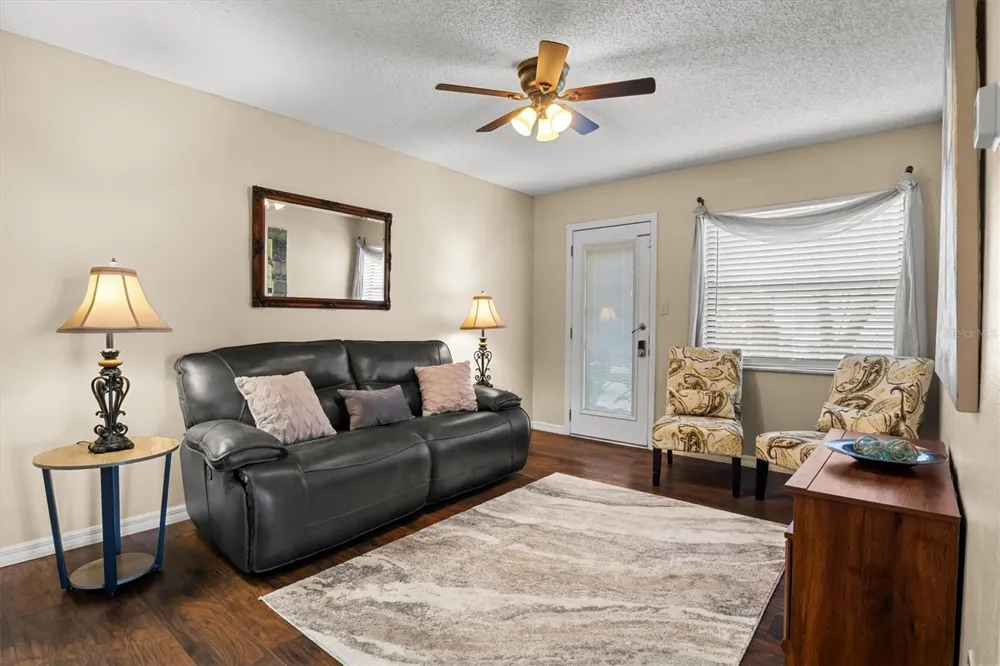 926 VAN DRIVE Auburndale, FL 33823