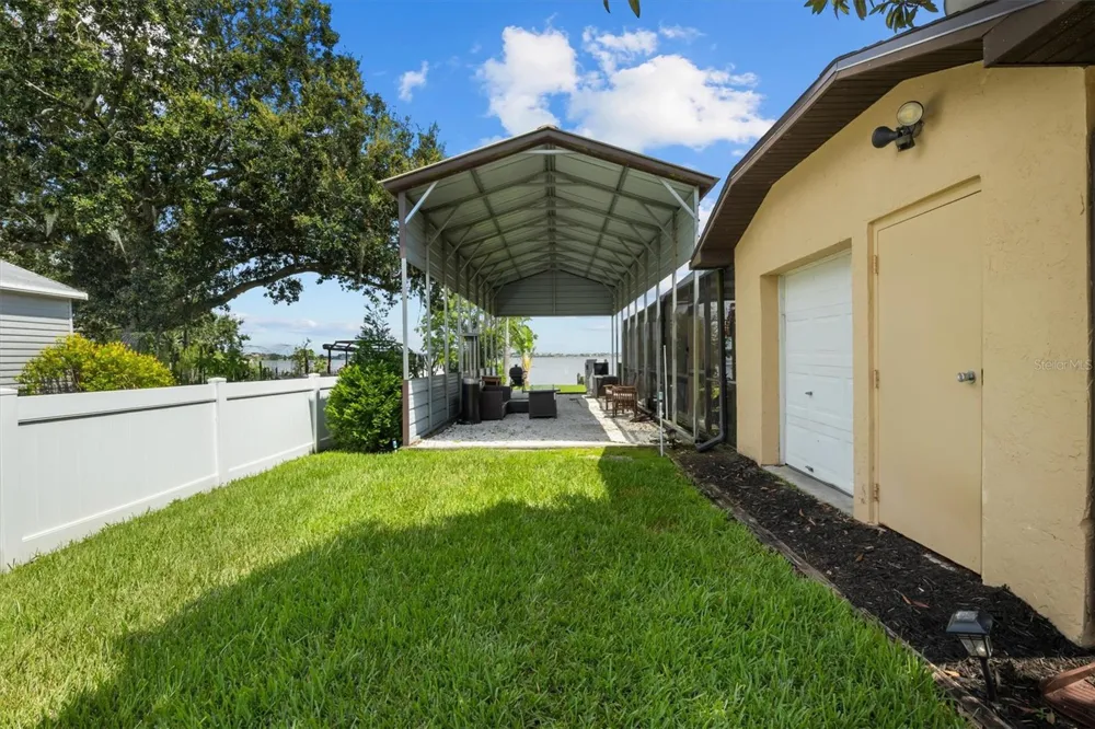 926 VAN DRIVE Auburndale, FL 33823