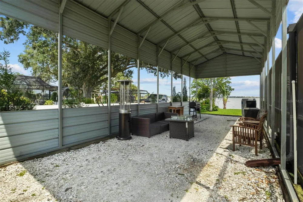926 VAN DRIVE Auburndale, FL 33823
