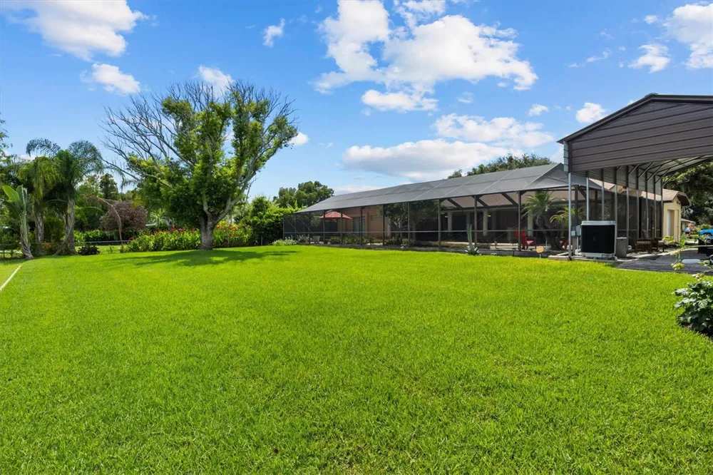 926 VAN DRIVE Auburndale, FL 33823