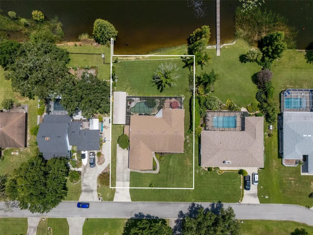 926 VAN DRIVE Auburndale, FL 33823